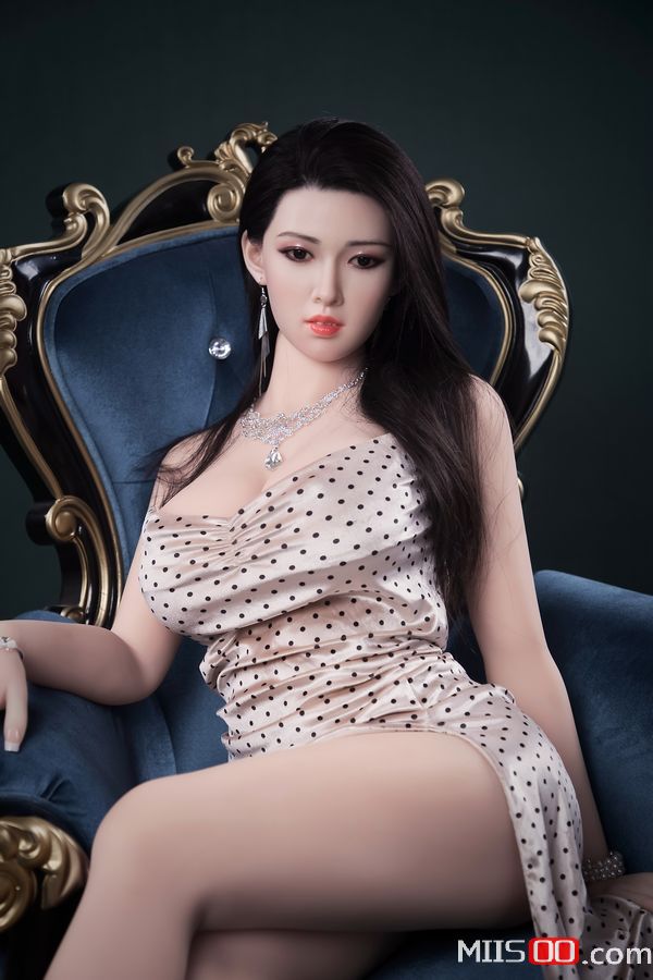 Hilma – 166cm Russian Top Beautiful Cow Girl Sex Doll For Men-MiisooDoll